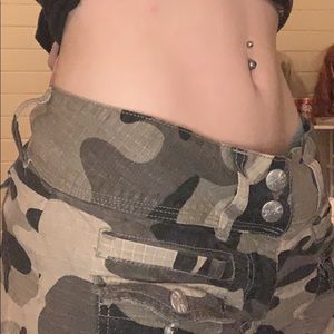 Camo Low rise women’s jeans, Younique
